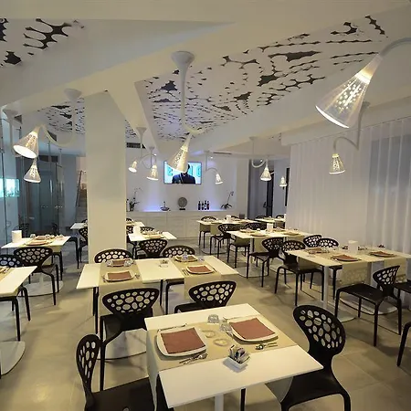 Quihotel فندق بورتو سيساريو