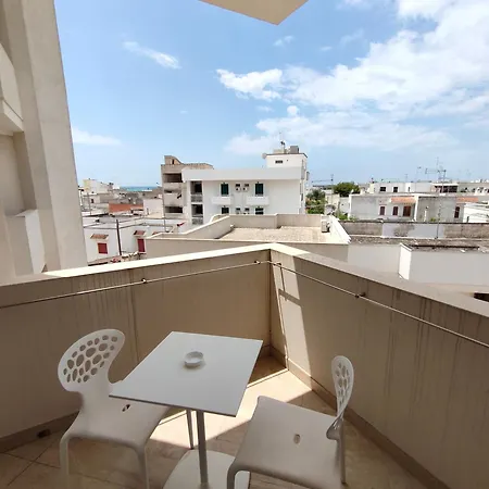 Quihotel فندق بورتو سيساريو
