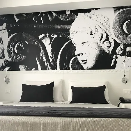 فندق Quihotel 4*