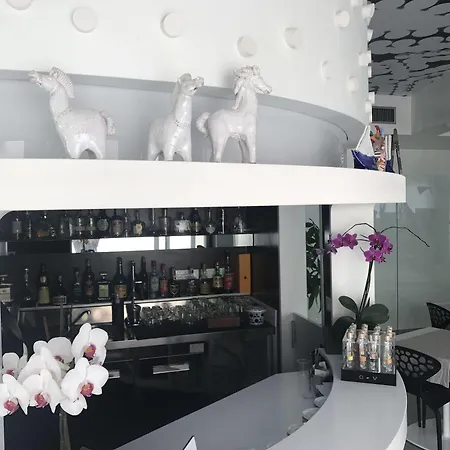 فندق Quihotel 4*